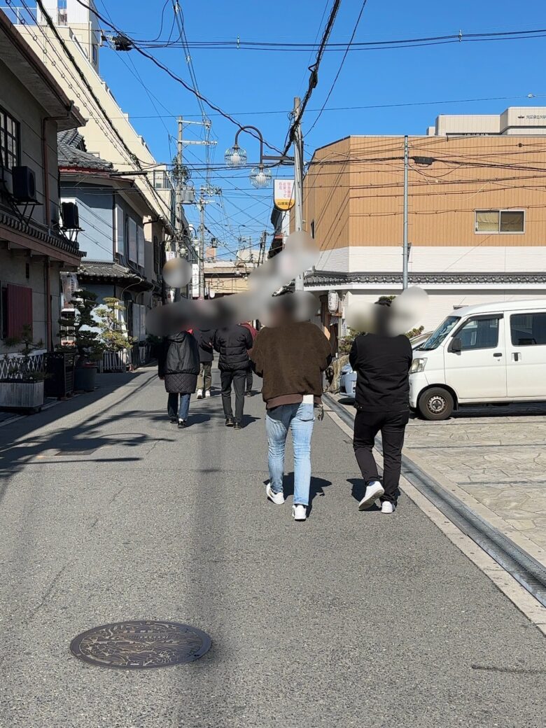 2023年2月22日水曜日、飛田新地の昼下がりの風景