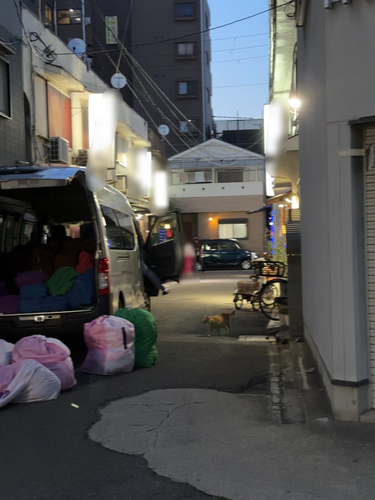 滝井新地の営業前の風景