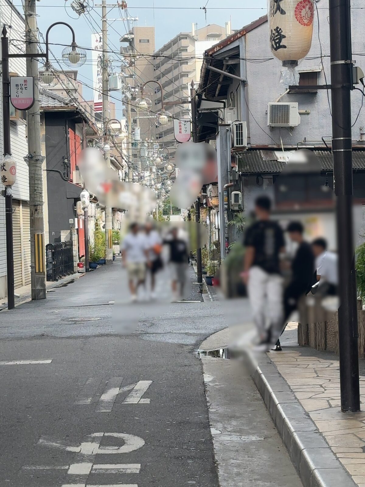 2023年9月11日月曜日16時ごろの飛田新地、青春通りの風景