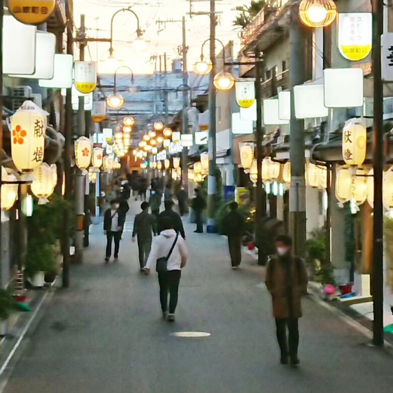 飛田新地 メイン通り